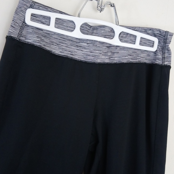 Silky Stretchy Comfy Capri Pants Leggings - Picture 5 of 9